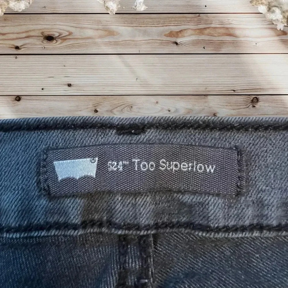 Levi's Women's Size 11M 30X32 524 Too Superlow Skinny Jeans‎ - Picture 2 of 4